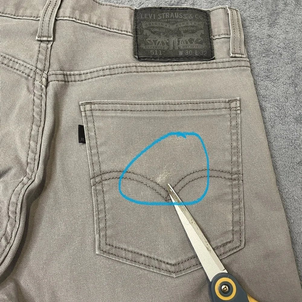 Levi's 511 Men's Slim fit jeans, Size 30x32, Gray Denim - Read Flaws